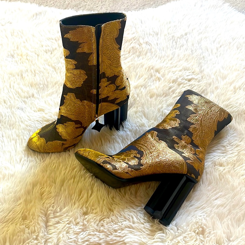 Louis Vuitton Silhouette Booties